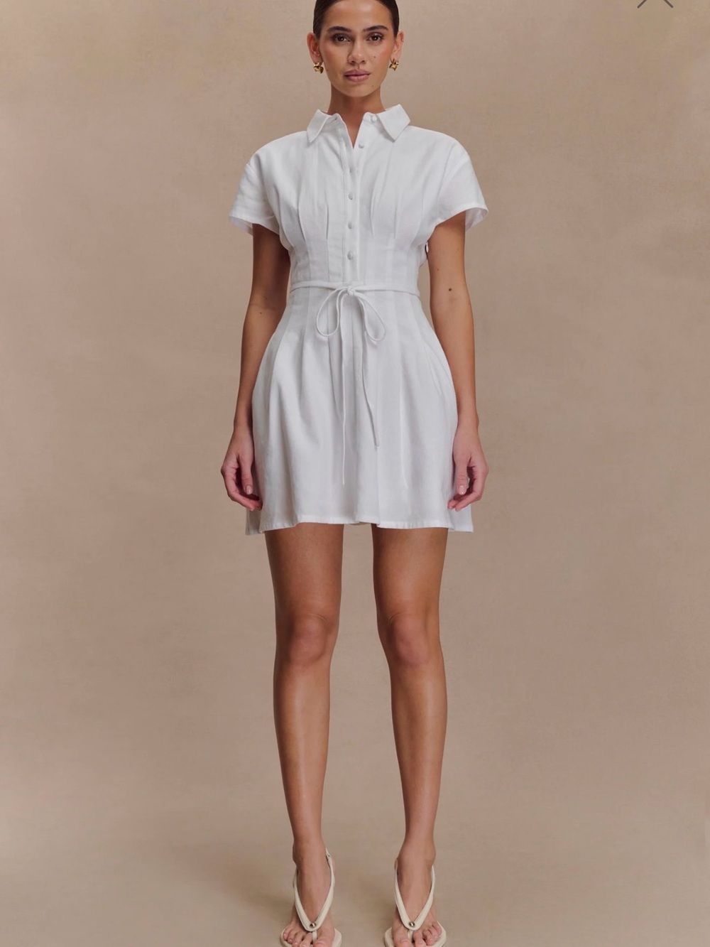Aysha
Buttoned Linen Mini Dress - white 
Size M